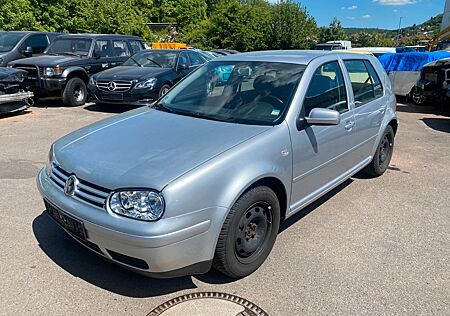 VW Golf Volkswagen 1.4 Champ TÜV 10-2026