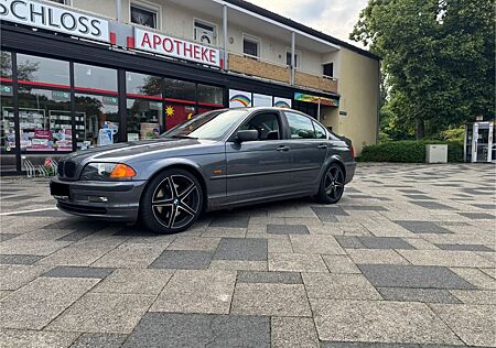 BMW 330d -
