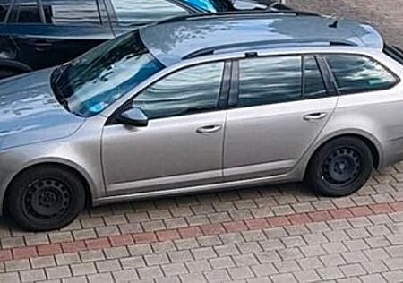 Skoda Octavia 2.0 TDI SCR DSG CLEVER Combi CLEVER