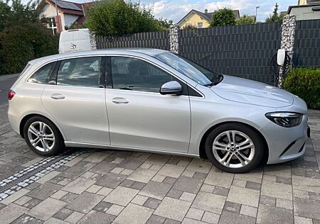 Mercedes-Benz B 180 DCT -Progressiv Line Advanced