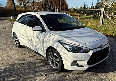 Hyundai i20 1.4 Trend Coupe AHK SHZ LHZ Scheckheft