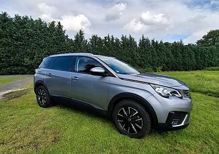 Peugeot 5008 PureTech 130 Active Active