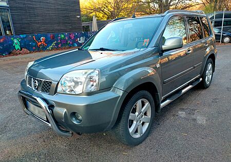 Nissan X-Trail 4x4 columbia 2.2 dCi