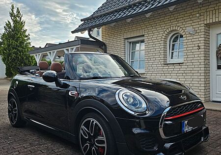 Mini John Cooper Works Cabrio - unfallfrei