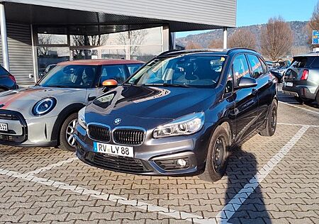 BMW 218i Active Tourer, LED, Navi, TÜV & Service neu