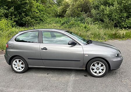 Seat Ibiza 1.4 16V 55kW Reference Reference