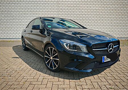 Mercedes-Benz CLA 200 Urban Urban