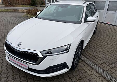 Skoda Octavia Combi Clever LED Apple Car Play