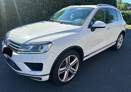 VW Touareg Volkswagen 4.2 V8 TDI Tiptronic Exclusive