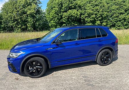 VW Tiguan Volkswagen 2.0 TSI 140kW DSG 4MOT. R-Line BlackStyle