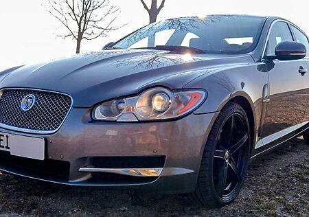 Jaguar XF 3.0 V6 Luxury