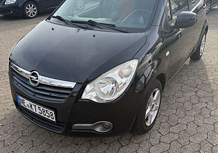 Opel Agila 1.2 Edition