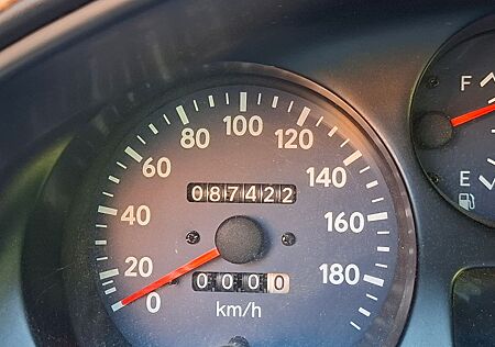 Toyota RAV 4 - -