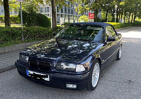 BMW 320i Cabrio !!!TÜV NEU!!! Bis 2026