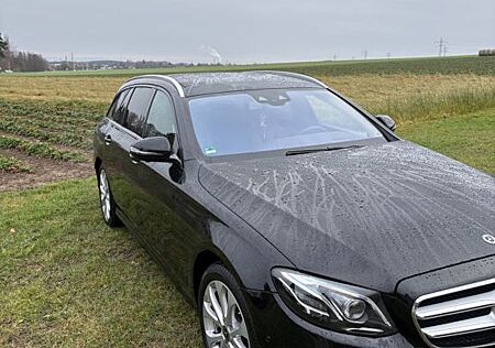 Mercedes-Benz E 350 d 4MATIC T Autom. -