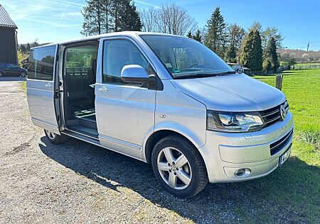 VW T5 Multivan Volkswagen T5 DSG Rollstuhl elektr. Rampe TÜV neu