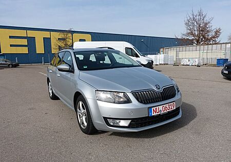 Skoda Octavia Combi Style 2,0TDI DSG ACC