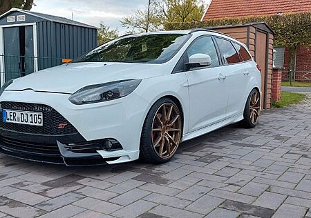 Ford Focus Turnier ST MK3