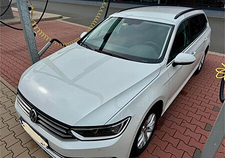 VW Passat Variant Volkswagen 2.0 TDI DSG Tempomat AHK 150 PS