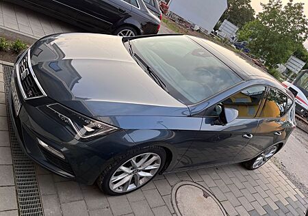 Seat Leon 2.0 TSI 140kW FR DSG PANO/LEDER/KESSY