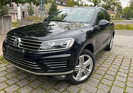 VW Touareg Volkswagen 3.0 V6 TDI SCR Tiptr. Exclusive Excl...