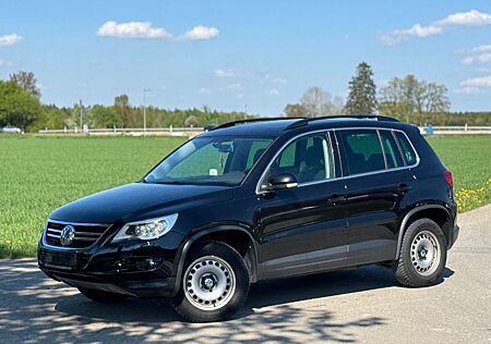 VW Tiguan Volkswagen Track & Field 4Motion *Leder*Pano*Euro5