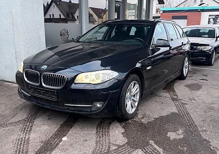 BMW 520i Touring*NAVI*XENON*PDC*ALU*SEHR GEPFLEGT*