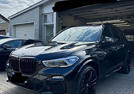 BMW X5 xDrive30d M-Sport Navi AHK HUD 360° HK ACC