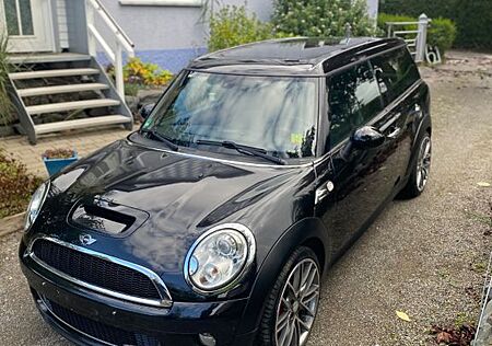 Mini John Cooper Works Clubman CLUBMAN John Coope...