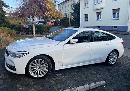 BMW 630dA Gran Turismo KLIMAA MFL APPLE PANO SHZ 8xA