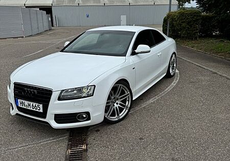 Audi A5 3.2 FSI tiptronic quattro -