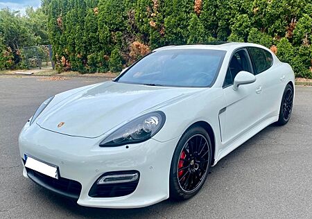 Porsche Panamera GTS Approved Garantie bis 07/2025