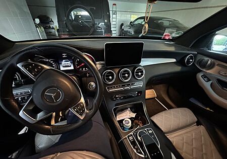 Mercedes-Benz GLC 250 d #Amb#Pan#AMG#AHK#Dist#Tot#Kyl#Nght#360