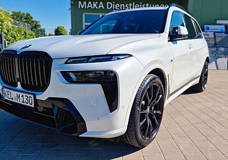BMW X7 xDrive40d -Standheizung/HUD/Schiebedach/LM