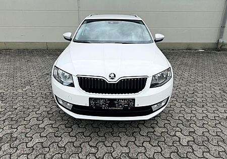 Skoda Octavia Combi Style*ACC*SHZ*AHK*NAVI*PDC*EURO6