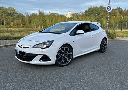 Opel Astra GTC OPC 2.0 Turbo 206kW S/S