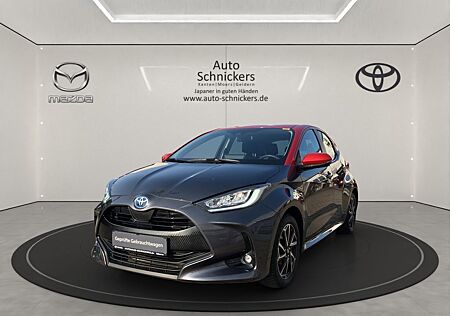 Toyota Yaris Hybrid Team D+GJ-RÄDER+DACH ROT FOLIERT