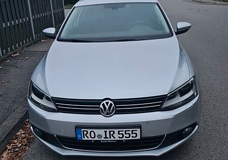 VW Jetta gebraucht kaufen VW Jetta Volkswagen 1.6 TDI DSG LIFE LIFE