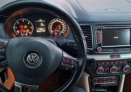 VW Sharan Volkswagen 2.0 TDI DSG 130kW BlueMotion Tech LIF...