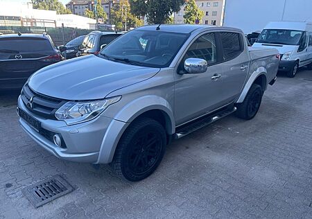 Mitsubishi L200 Top Doppelkabine 4WD