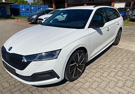 Skoda Octavia Combi First Edition Navi.Kamera.AHK.45Tk