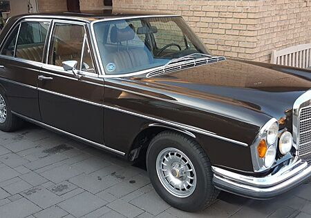 Mercedes-Benz 280