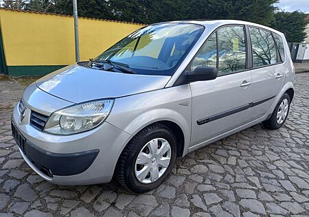 Renault Scenic Avantage 1.6 16V auch mit TÜV neu
