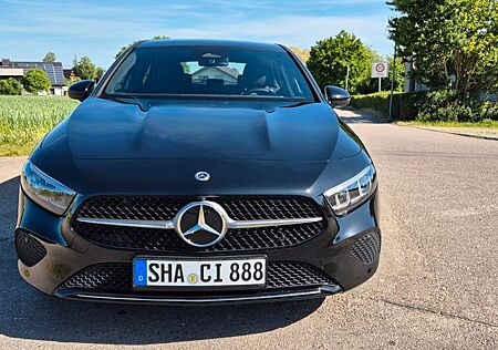 Mercedes-Benz A 200 Mild Hybrid - Progressive Line Adv., MBUX