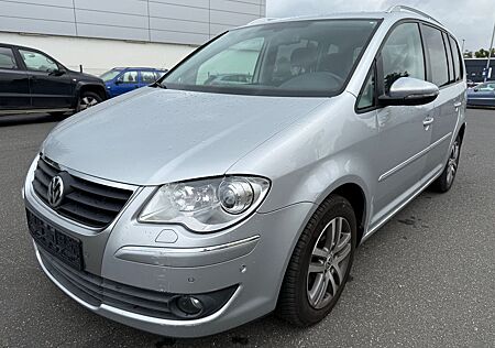 VW Touran Volkswagen Highline