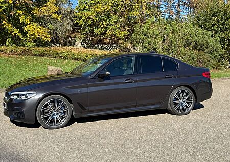 BMW 540i xDrive, Top Ausstattung, Restgarantie, 1.Hd