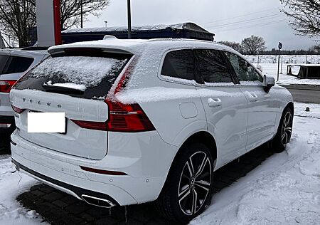 Volvo XC 60 XC60 T6 AWD R Design Pano. + 360°