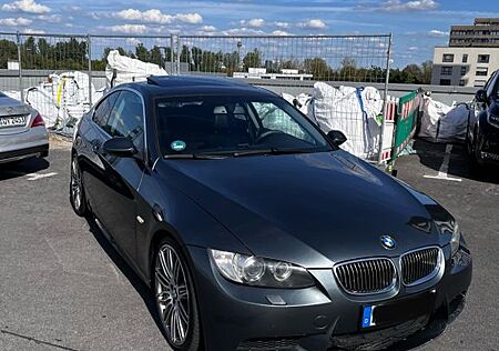BMW 325i Coupé TÜV08/27 Tasman metalic