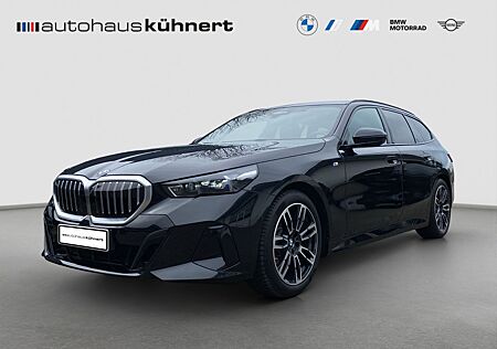 BMW 520d xDrive Touring ///M Sport AHK ACC PanoSD 36