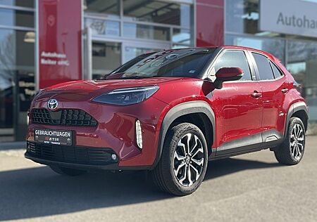 Toyota Yaris Cross Hybrid AWD-i Team D, Allrad, Navi